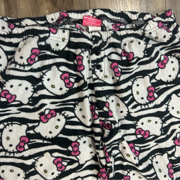 Hello Kitty Zebra Print & Pink Pajama Bottoms - Picture 3 of 5